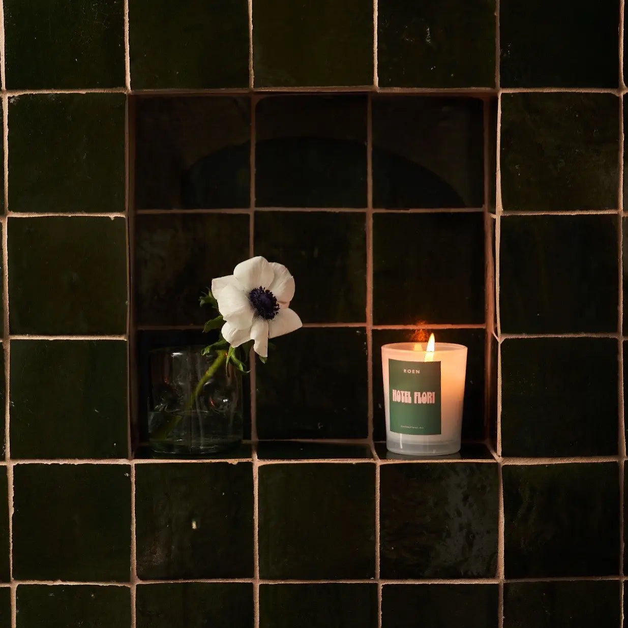 ROEN Hotel Flori Candle